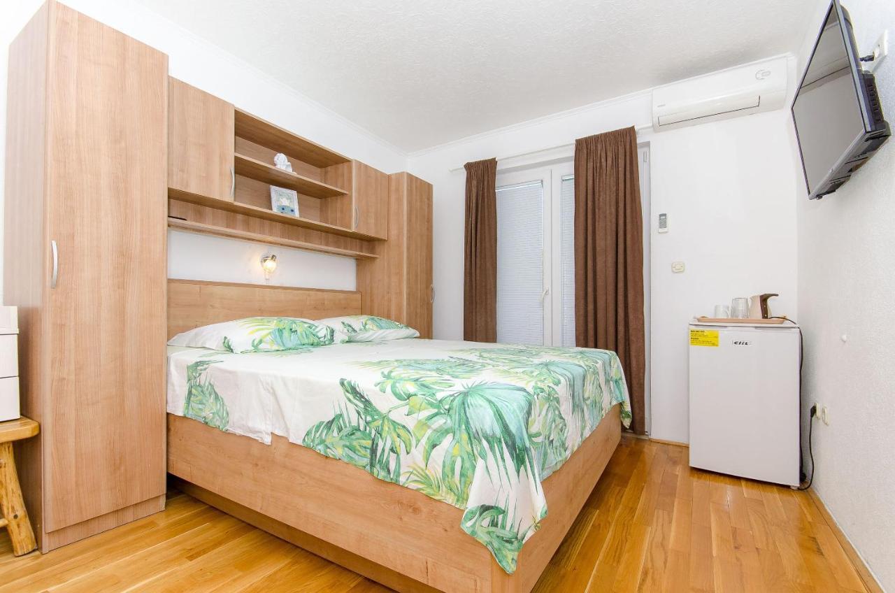 Rooms Nikola Tucepi Ngoại thất bức ảnh